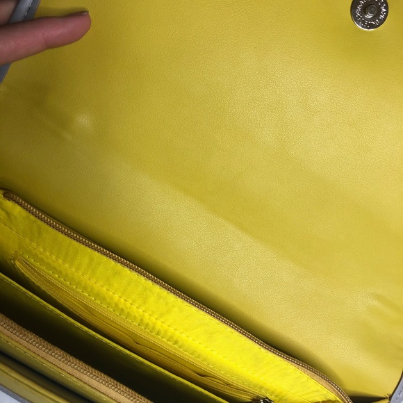 Small over shoulder purse - Picture 4 of 10